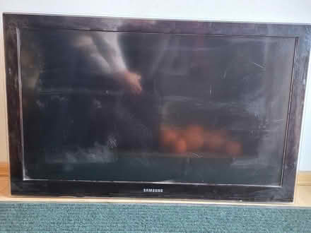 Photo of free Older samsung flat screen tv (North Fort Collins) #2
