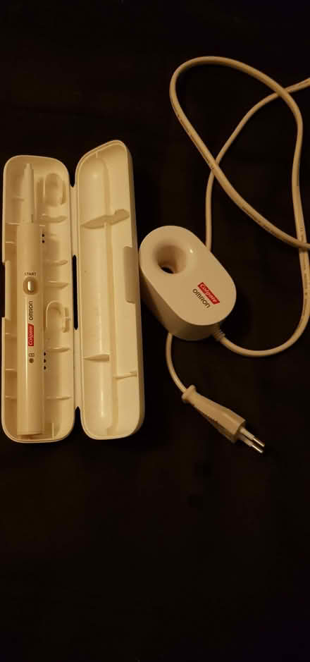 Photo of free electric toothbrush (Royston SG8) #3