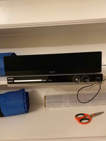Photo of free Phillips dvd player & speaker (West Ewell Epsom KT19) #1