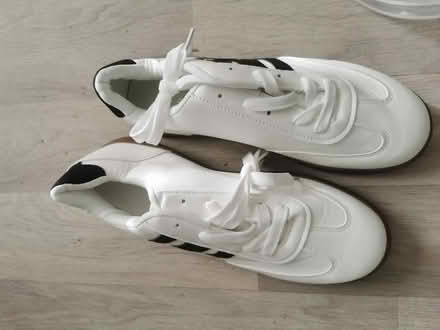 Photo of free Brand new shoes white and black (Longsight M12) #1