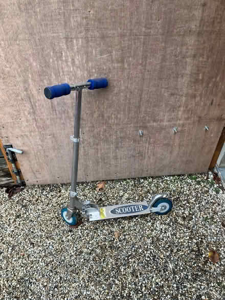 Photo of free Children’s scooter (Rayleigh SS6) #1