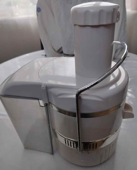 Photo of free Old Fruit & Vegetable Juicer (Charlton SE7) #3