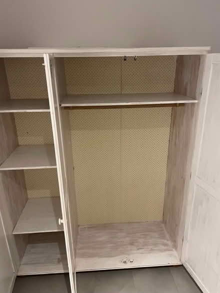 Photo of free Wardrobe (Elton BL8) #1