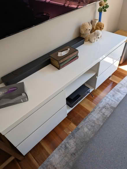 Photo of free tv unit (Lavender St & Parramatta Rd) #1