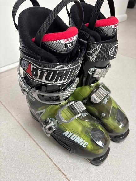 Photo of free Ski boots size 8-9 (Henley-on-Thames RG9) #1