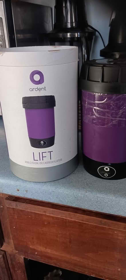 Photo of free decarboxylator (melrose) #2