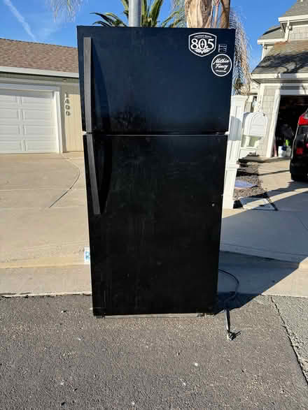Photo of free working refrigerator (Discovery Bay) #1