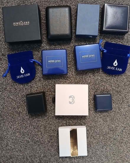 Photo of free Lot of 12 x EMPTY Jewellery boxes & pouches (Tyseley B11) #1