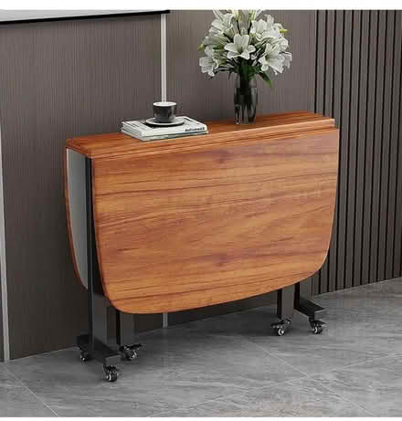 Photo of Drop leaf table (Upper Arncott OX25) #1