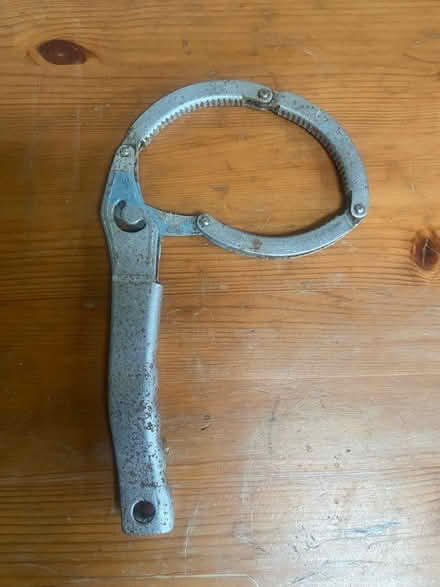 Photo of free Metal Oil filter/ pipe gripper (St Just TR19) #1