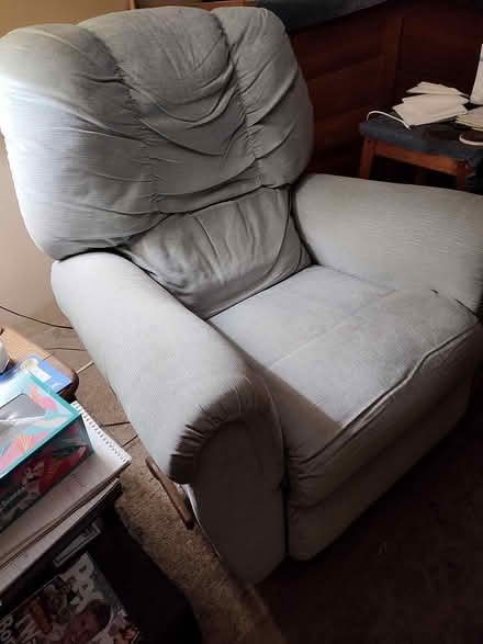 Photo of free Lazy boy rocker recliner (Anderson township) #1