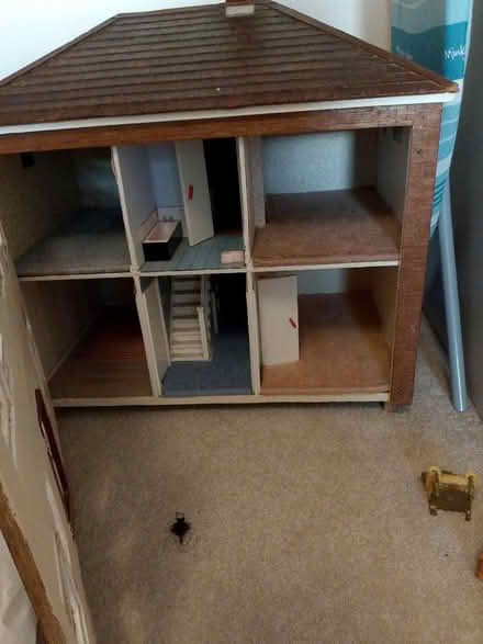 Photo of free Dolls house and contents (Butts hill area BA11) #2