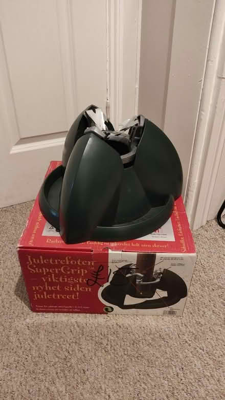 Photo of free Christmas tree stand (St. Leonards TN37 6) #1