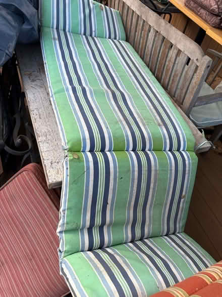 Photo of free outdoor cushions (Redwood City) #2