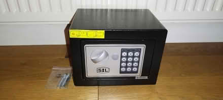 Photo of free Small electronic safe (Kingsway Bath) #1