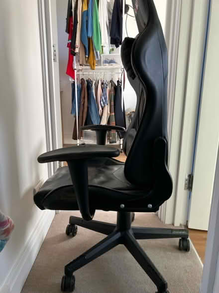 Photo of free Gaming chair (Twickenham Green) #3