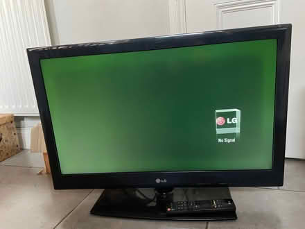 Photo of free 32” lg tv (Glassonby CA10) #1