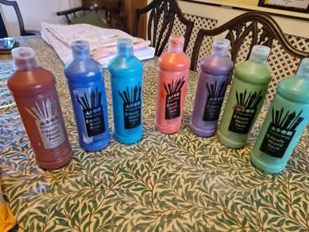 Photo of free Poster Paints (Cutteslowe OX2) #1