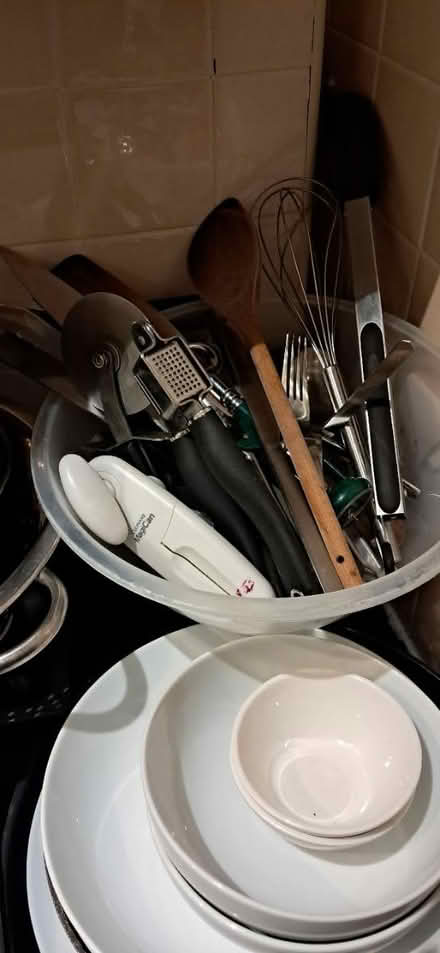Photo of free Assortment of kitchenware (Harringay N8) #3