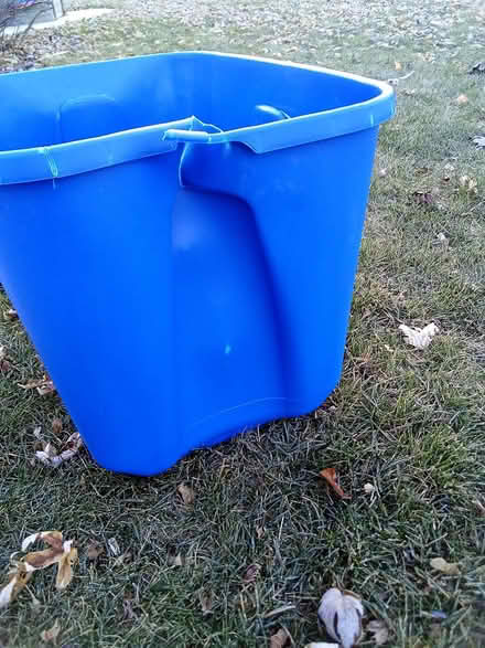 Photo of free Tote bin (Fontenaix subdiv., Naperville) #1