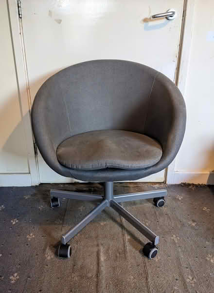 Photo of free Ikea Skruvsta Swivel chair grey (PL4 Greenbank.) #1