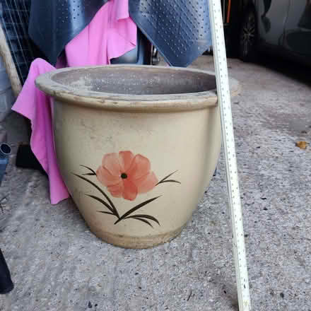 Photo of free Garden Pot (Chineham RG24) #1