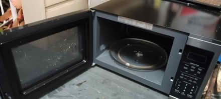 Photo of free Working 1500W microwave (Maple Leaf) #3