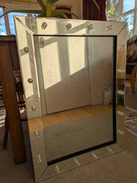 Photo of free Mirrors (Thongsbridge) #1