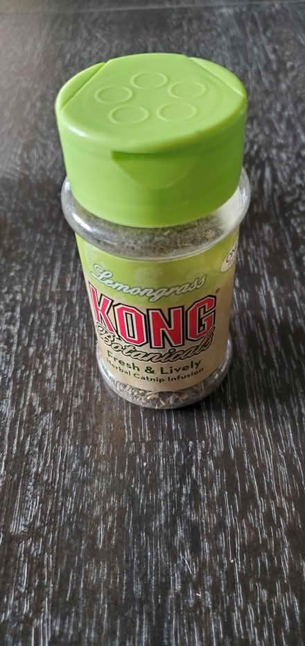 Photo of free Cat food/treats (Springfield - Scenic Hills) #4