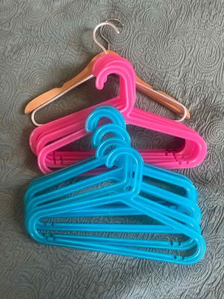 Photo of free Kids hangers (Barnsbury N1) #1