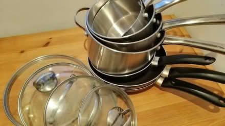 Photo of free Saucepan & frying pan sets (SN6 8AE) #1
