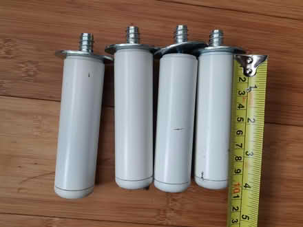 Photo of free X4 cupboard legs (S10) #1