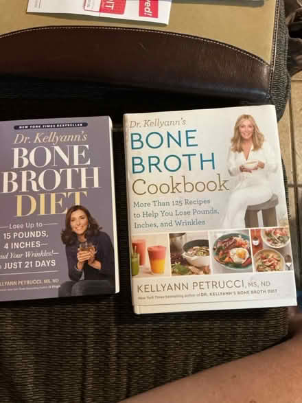 Photo of free 2 broth, diet recipe books (Lutz) #1