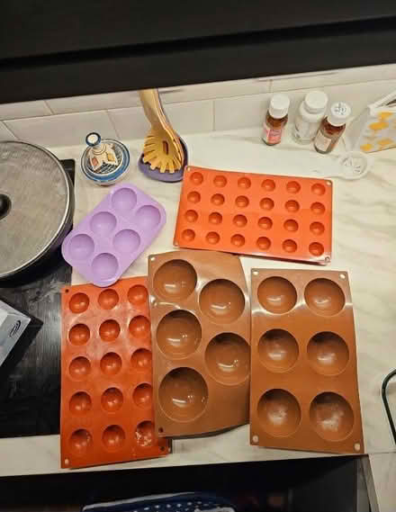 Photo of free 5 silicon molds (EC1R) #1