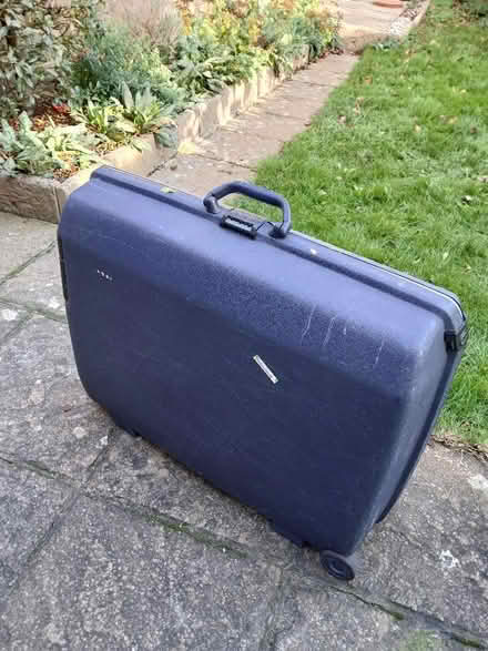 Photo of free Samsonite suitcase - well used (Emsworth PO10) #2