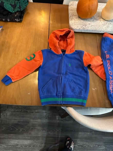 Photo of free Polo sweat set size 4/5 (Southfield) #1