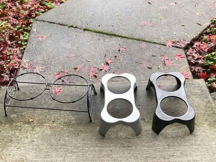 Photo of free Pet Bowl Holders (Aurora (N Seattle/ Shoreline)) #1