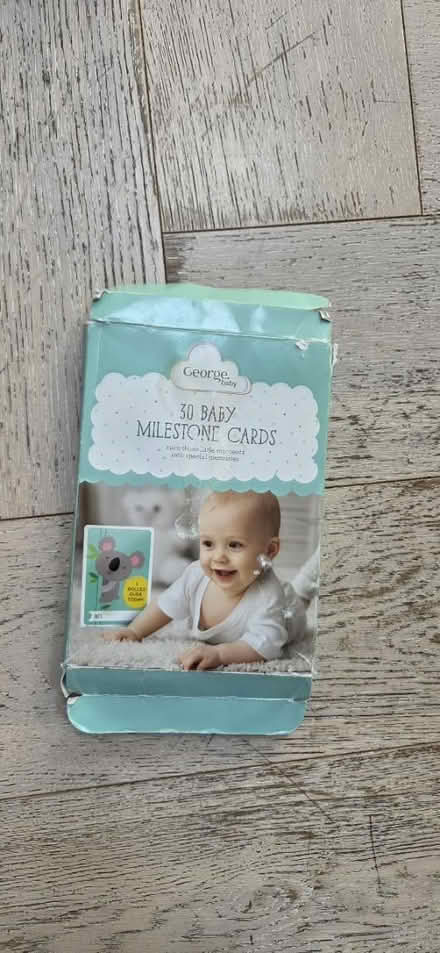 Photo of free Baby milestone cards (CR8) #1