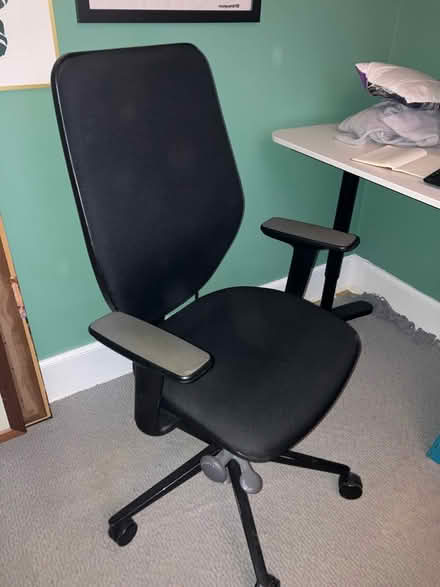 Photo of free Office chair - fully adjustable (Leith EH6) #1