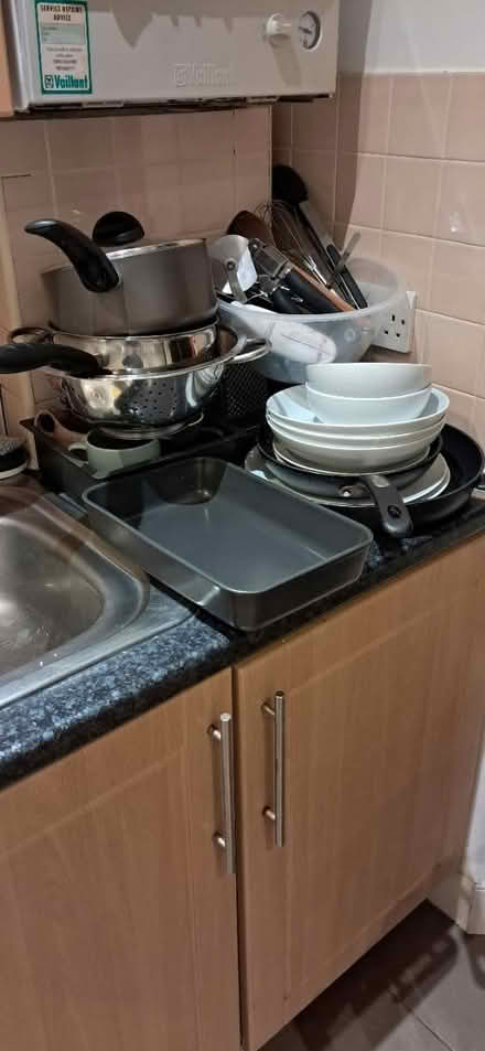 Photo of free Assortment of kitchenware (Harringay N8) #1