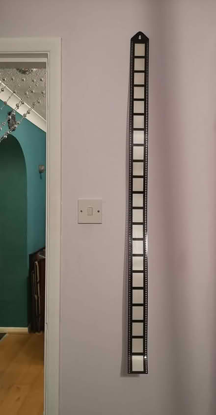 Photo of free IKEA DROPS strip photo frame (21 small windows) (Woodley RG5) #1