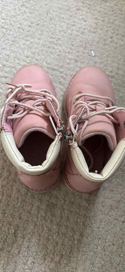 Photo of free Pink girl timberlands (Westbury ba13) #4