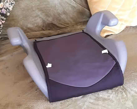 Photo of free car booster seat (Leigh-on-Sea SS9) #1