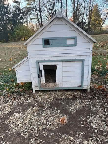 Photo of free Used chicken coop (Ringoes, NJ) #1