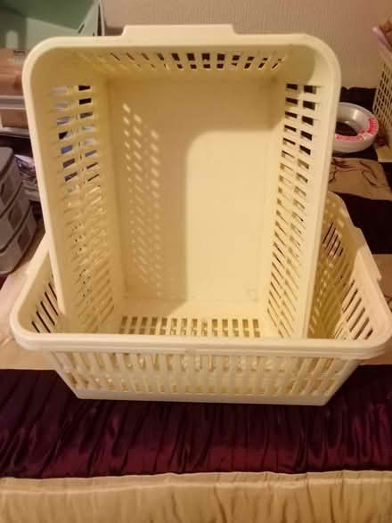 Photo of free 5 cream storage baskets (Tonbridge TN9) #1
