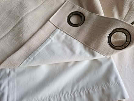 Photo of free single good quality eyelet curtain - (Prince of Wales Steps TQ1) #1