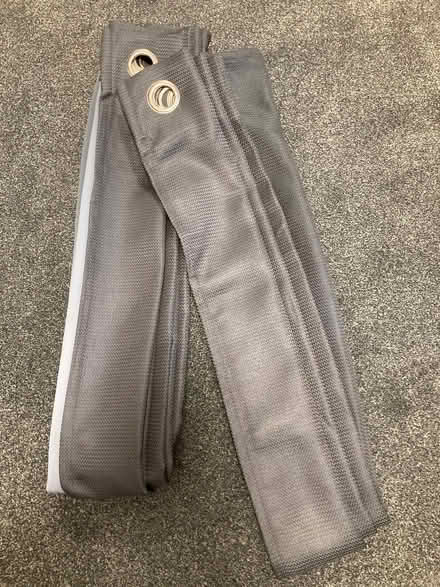 Photo of free Curtains (AB32) #1