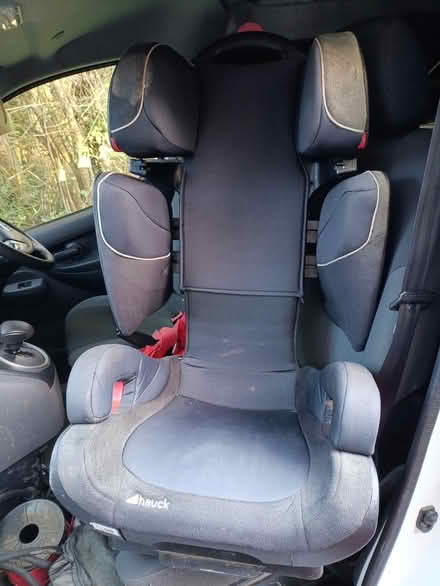 Photo of free Child car seat (TN38 Crowhurst Rd) #1