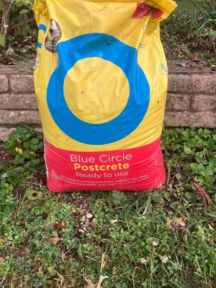 Photo of free Bag of Postcrete (HP27 Lacey Green) #1
