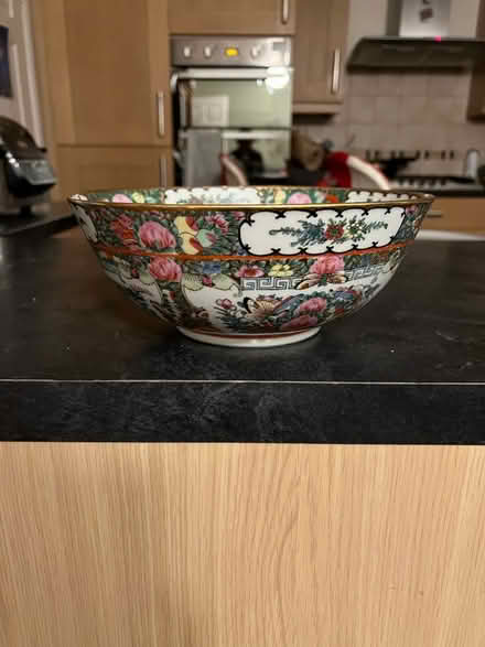 Photo of free Decorative Bolw (Finchampstead RG40) #1